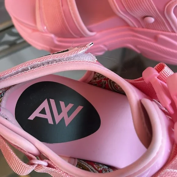 Anthony Wang pink platform wedge buckle sandals patent leather trim size 6.5 - Picture 13 of 13